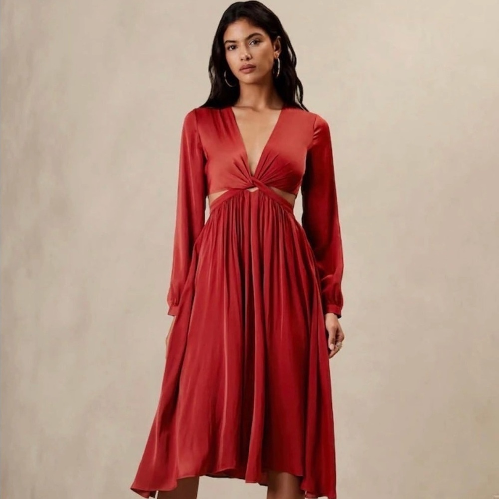 Front twist midi dress